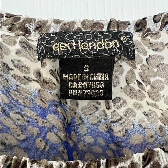 QED London Women's Blouse in Blue and Gray - Picture 2 of 3